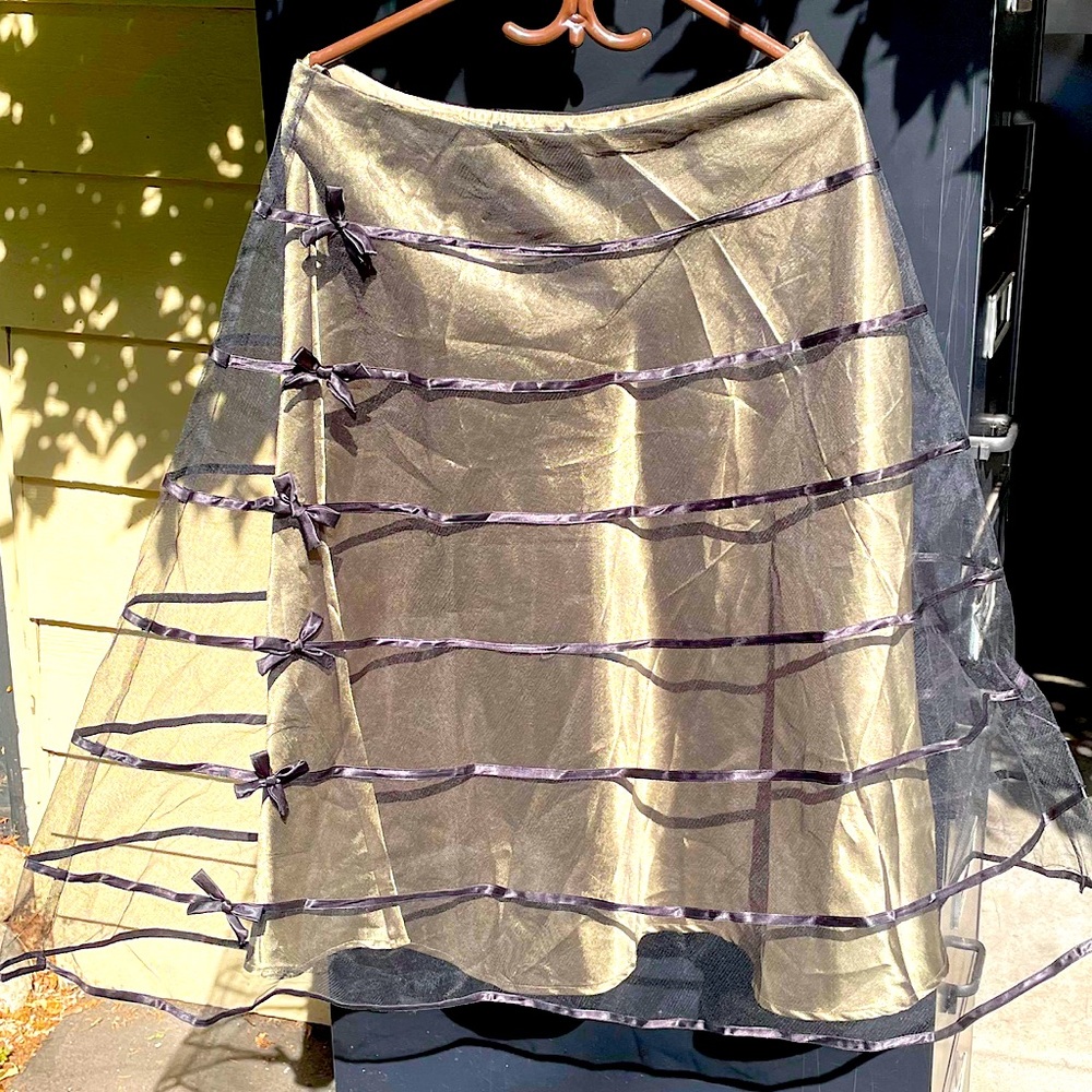 Gold skirt & black taffeta and bows - M